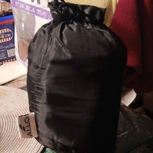 Allo Neck Pillow & Eye Cover Black & Yellow /  Drawstring Bag